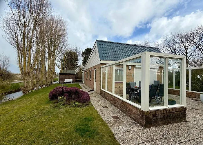 Holiday home Stormvloed Julianadorp